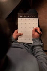Stay on Track: How to Set Weekly Goals That Work