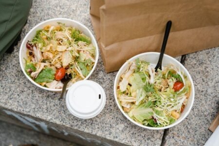 Smart Tips for Navigating Nutrition When Dining Out