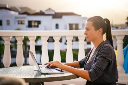 Morning Routines That Boost Your Remote Work Day Vibes