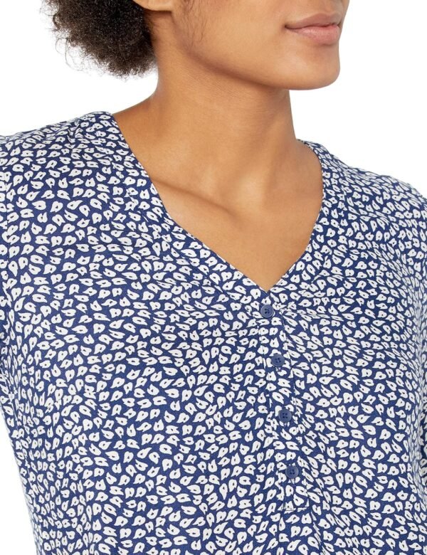 Amazon Essentials Women's 3/4 Sleeve Button Popove... - Image 4