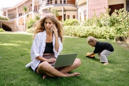 Balancing Motherhood and Business: Avoiding Burnout Tips
