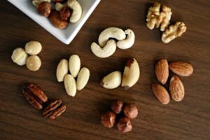 Smart Tips for Picking Healthy Snacks on Busy Days