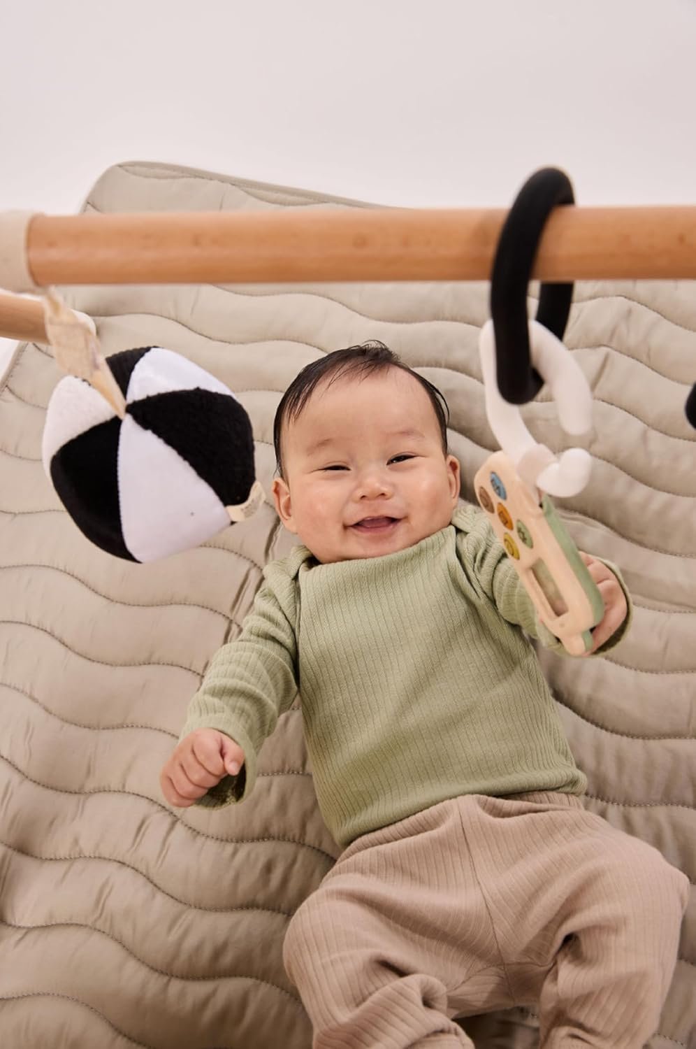 Moms on Call | Basic Baby Care 0-6 Months | Parent... - Image 9